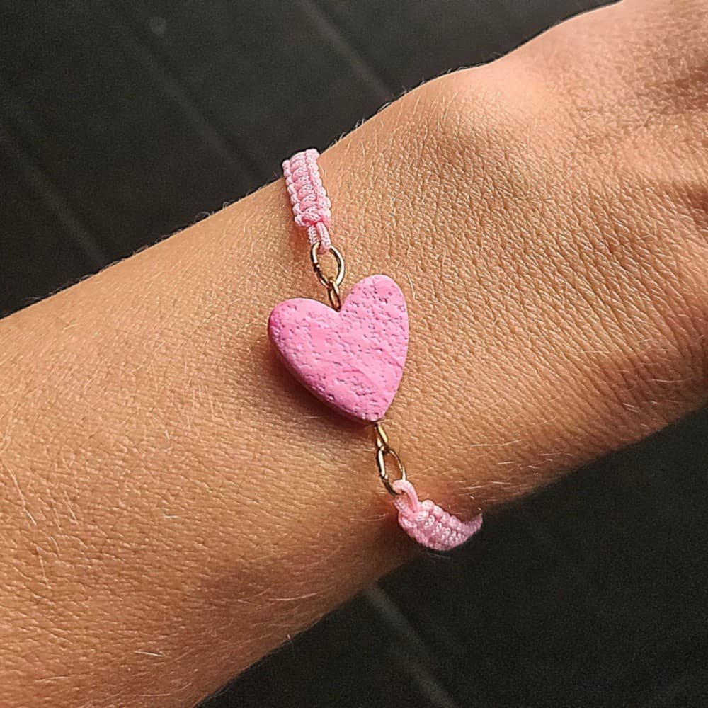 Μακραμέ βραχιόλι ροζ καρδιά (ροζ ανοιχτό)